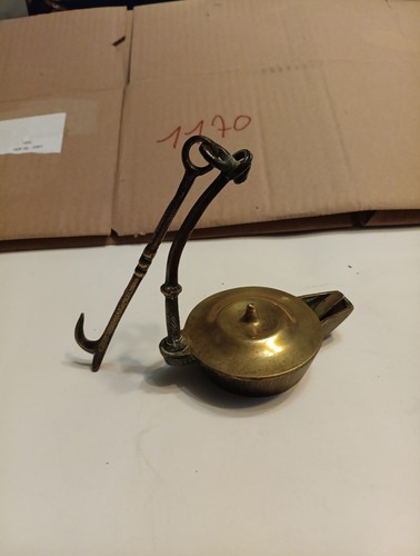 Lampe huile bronze - lampe, a