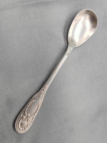 Superbe cuillère oeuf - superbe,