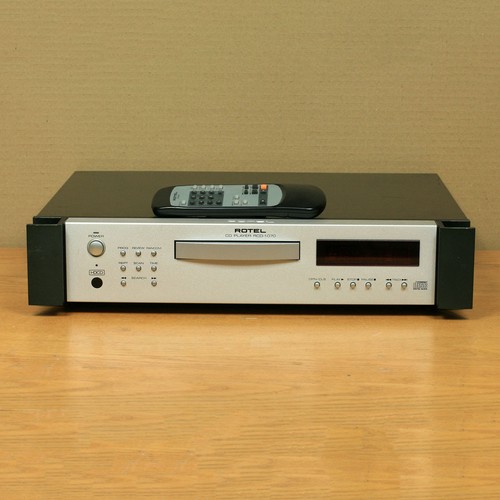 Rotel rcd 1070 lecteur - •,