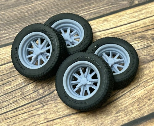 Scale 17 inch - 1/24, scale: