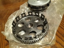 HUSQVARNA Moto Cross EMBRAYAGE  AVEC PLAQUE MOYEU PANIER Cloche Cf Photos