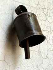 Cloche À Vache En Fer Antique