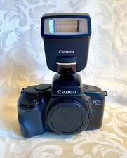 Appareil photo argentique canon EOS 750 boitier  Nu avec flash canon 220EX