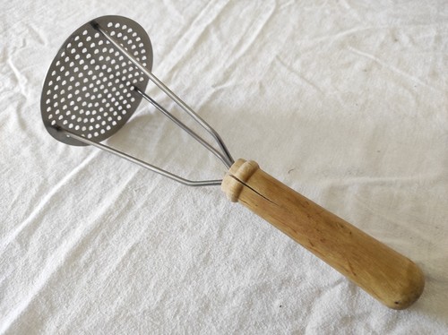 Presse purée ecrase patate - ecrase,