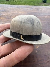 Boite Forme de Chapeau Vers