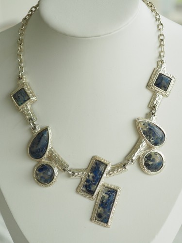 Collier vintage signe - signe, dolce