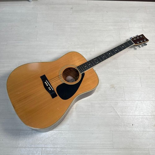 Guitare acoustique vintage