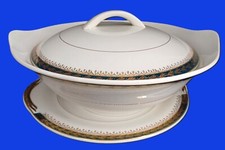 SOUPIÈRE EN PORCELAINE DE