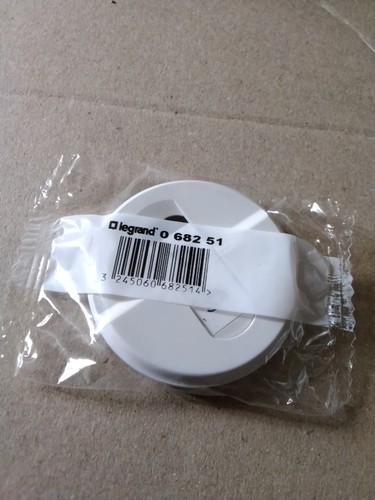 Enjoliveur pour prise rj45 - enjoliveur,