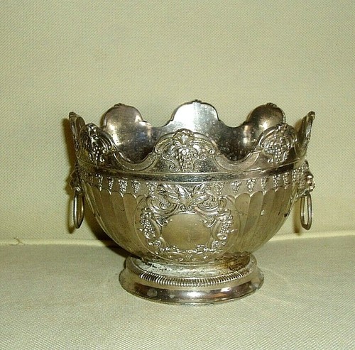 Belle coupe métal argenté