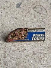 Pin’s Paris Tours 11 Octobre