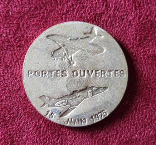 Medaille vintage aerospatiale - medaille,