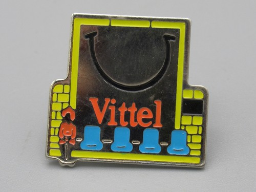 Pin vittel abri - pin's,
