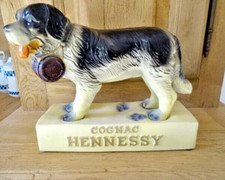 Statue figure porcelaine chien