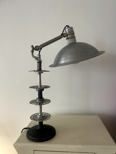Belle lampe industrielle