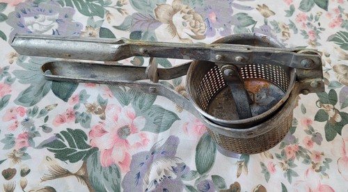 Ancien presse puree autre - ou,