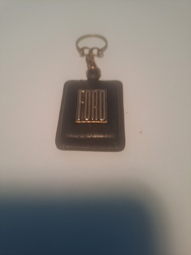Ancien porte cle - porte,