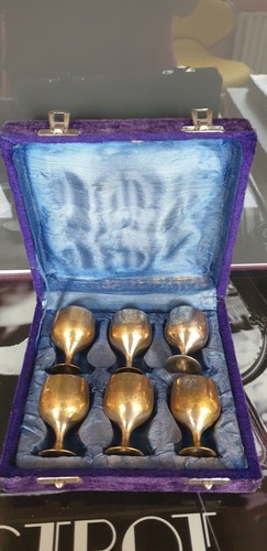 Coffret verres en - 6, métal