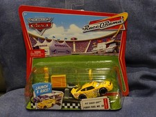 Pack Lanceur Disney Pixar Cars Pit Race-Off Fiber Fuel n°56 Lauch & Race
