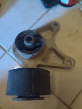 SUPPORT SILENTBLOC DROIT SILENT BLOCS PONT ARRIERE LAND ROVER FREELANDER Non...