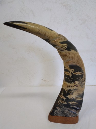 Corne buffle sculpté - de,