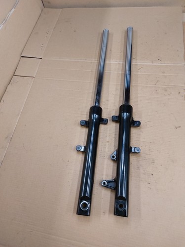 Tube fourche gauche et - de,