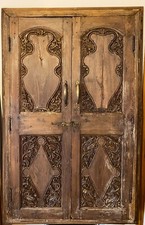 Ancienne porte indienne sculptée (H: 1,32,L: 0,84)