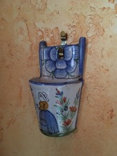 Bouquetière en faïence de