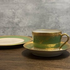 Ensemble tasse à thé