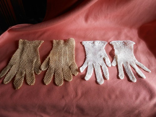 Paires gants anciens au - paires,