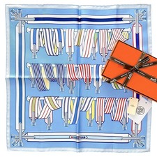 Foulard en soie HERMES