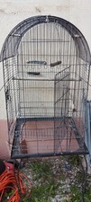 Cage à oiseaux complète sur roulettes