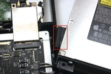 Nappe lecteur CD SuperDrive iMac (21,5 pouces mi-2011) / (pièce d’origine Apple)