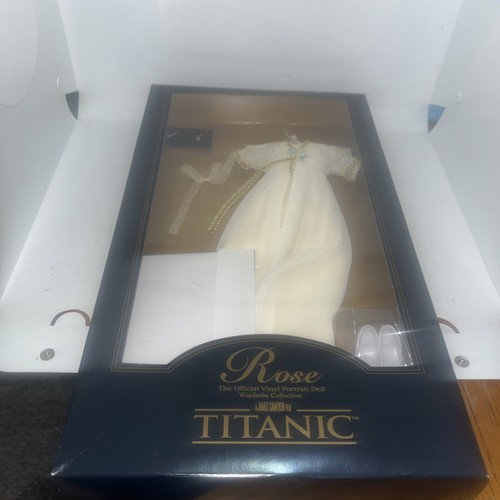 Franklin mint titanic rose - mint,