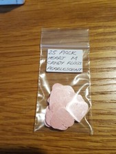 Coeurs découpés pour