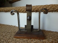 Accessoire de cheminée ancienne, porte boite allumettes, en bois et métal