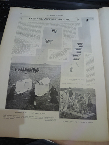 French magazine monde - magazine,