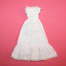 Robe longue tenue pensée pour poupée Tressy Bella vintage