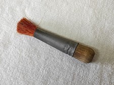 Ancien Pinceau anglais, Brosse