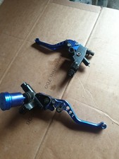 Lot Maitre-cylindre  Et Poignée Frein Moto 50 Derbi Senda 