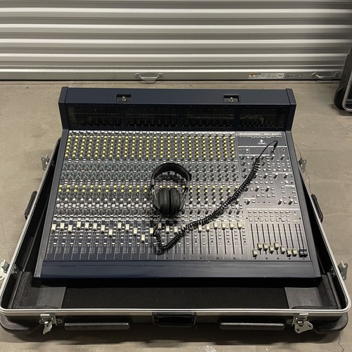 Behringer eurodesk model - behringer,
