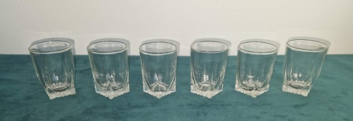 Lot verres à digestif - 6,