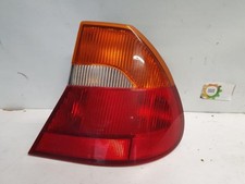 Feu arriere principal droit