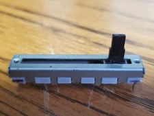 KORG 01/W T1 T2 T3 M1 etc Potentiomètre à glissière Fader Volume Bon état...