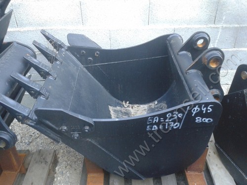 Godet 800mm axes 45mm - 800mm, pour