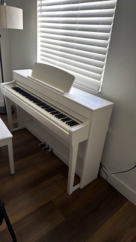Yamaha clavinova clp 745 - clp-745, white
