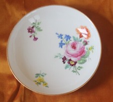 Soucoupe porcelaine marquée de la manufacture de Vienne, fin XVIIIe