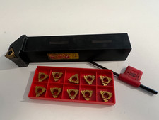 Outil a fileter exterieur  R166 OFG 2525-16 sandvik avec une boite de plaquettes