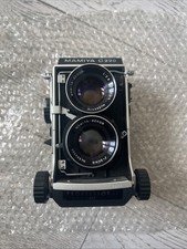 Mamiya C220 Professional with Mamiya-Sekor 80mm f/3.7 Lens Mint Condition