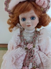Poupée porcelaine biscuit
